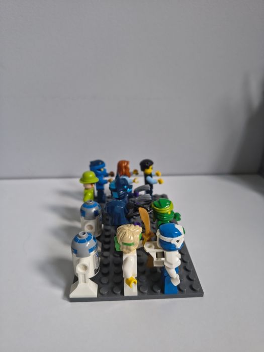 Lego figurki Star Wars itp