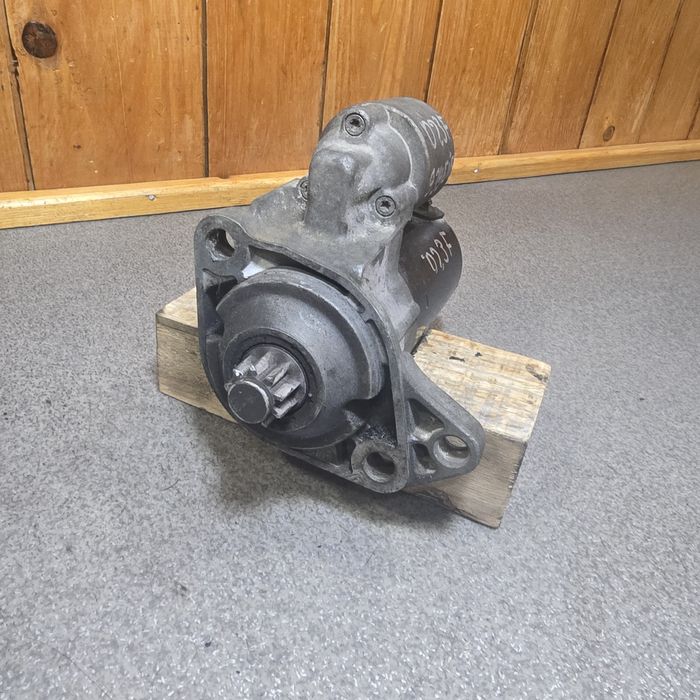 Стартер Volkswagen Golf IV/Skoda Octavia/Seat Leon 1.4-2.0, 020911023F