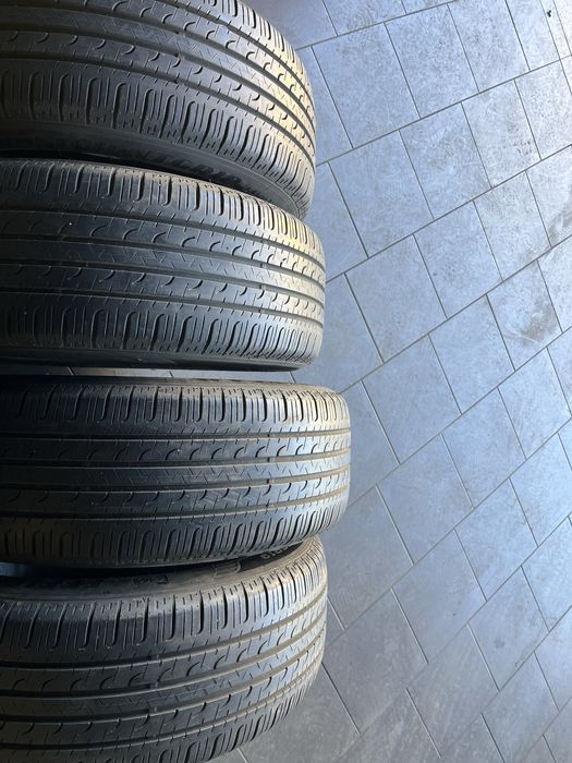 225/55/19 Goodyear 7mm Cdna za komplet montaz