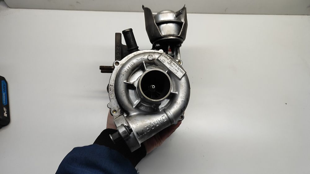 Turbina turbo 1.6 tdci 1.6Hdi cześć Garett