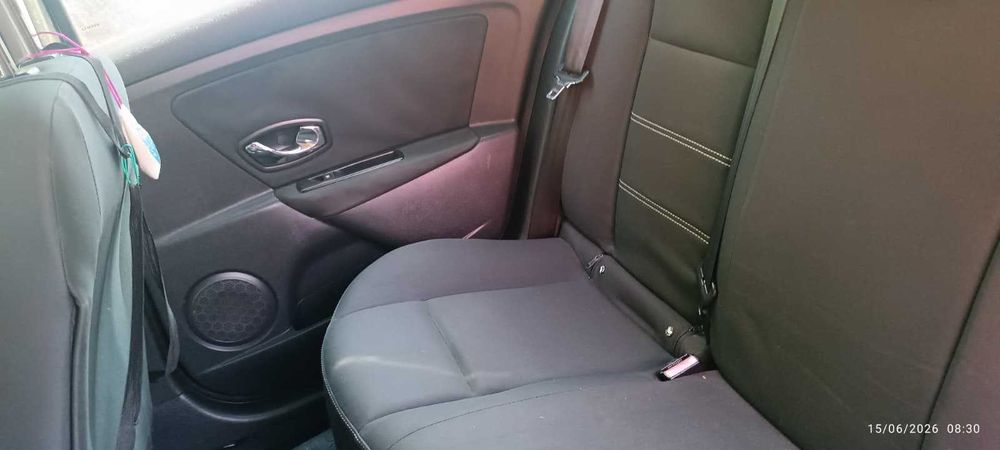 Renault Mégane — fotografia 9
