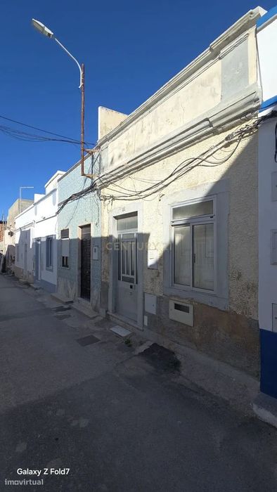 Moradia T1 em Olhão - Oportunidade de Renovação