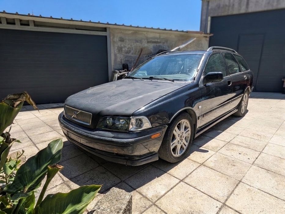 Volvo V40 T4 - Ler Anuncio