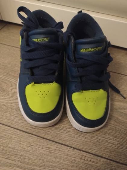 Buty z rolkami rozmiar 31