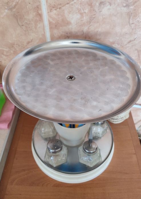 Чашки с блюдцами,сервиз кофейный,соусницы