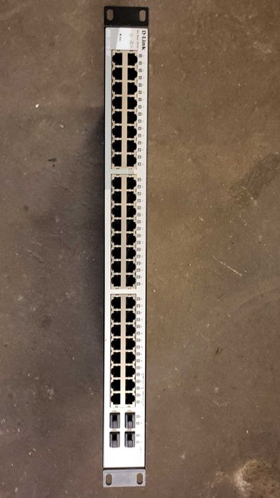 Web Smart Switch D-Link 52 porty DGS 1210*52* 10/100M 1000M