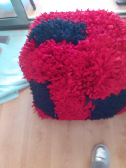 Puff com tela feita manualmente