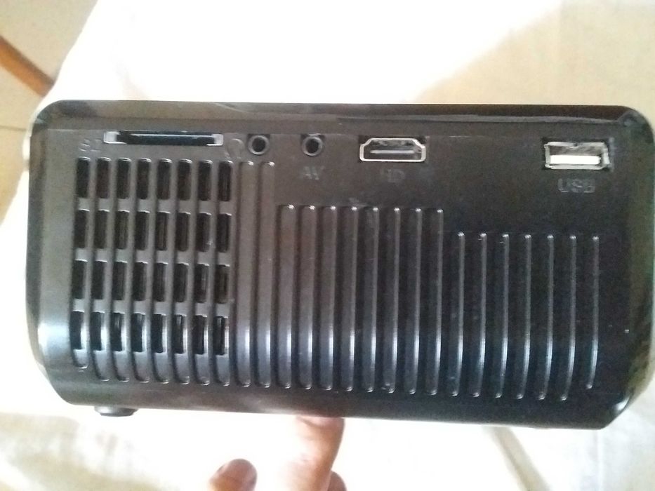 Проектор Houzetek M17 720р 1800 Lumens