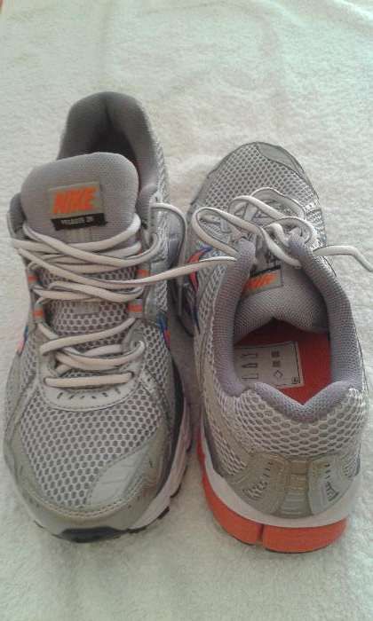 Nike Air tamanho 40,5422977809480437766