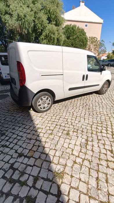 Fiat Doblo versão Longa 3lugares