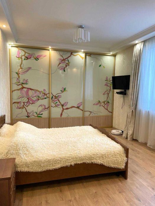 Продам 4х комнатную, 2х уровневую квартиру Аллы Горской Рабочая