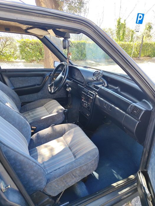 Fiat uno 60SX pronto a circular