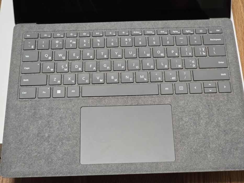 Microsoft Surface Laptop 4 13.5" Ryzen 5 256GB
