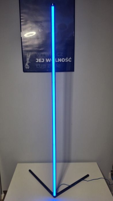 Lampa stojąca Led