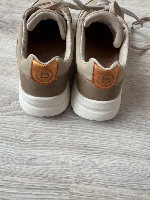 Кросівки Bugatti 37 розмір