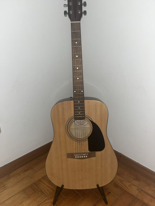 Guitarra acústica Fender