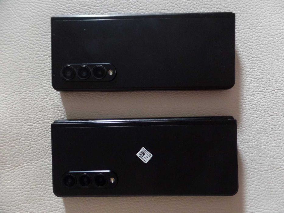 2x Samsung Galaxy Z Fold3 5G – 512GB + 256GB – Bom estado – VENDO O CONJUNTO