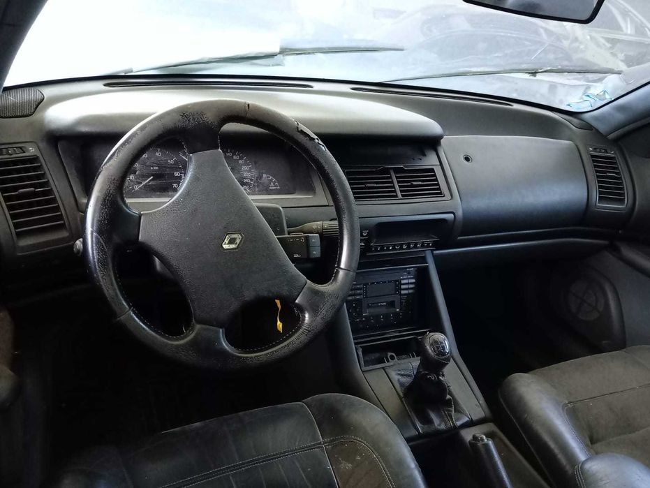 Renault Safrane para peças