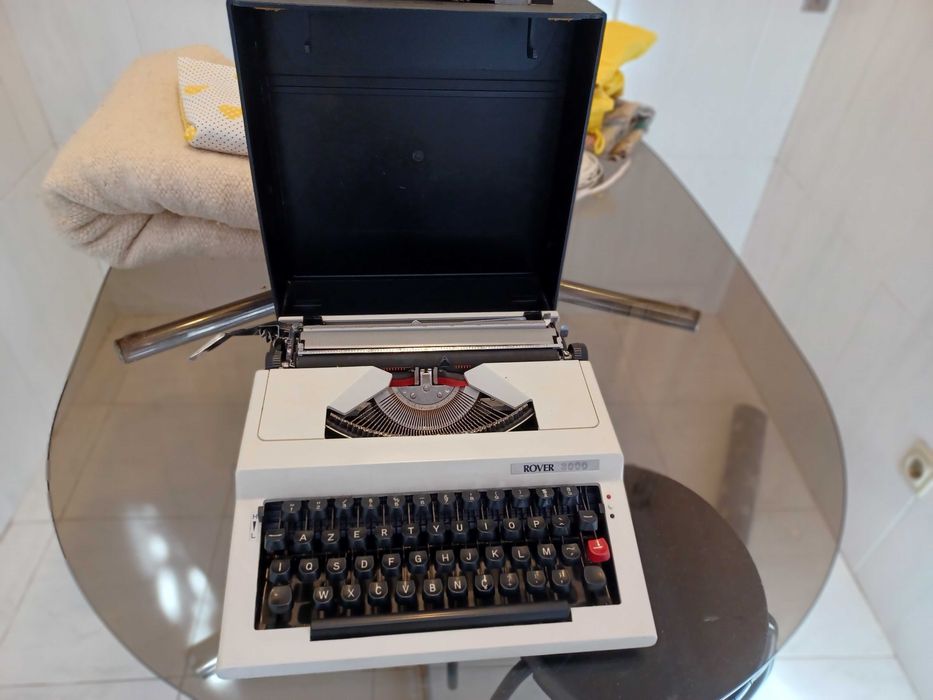 Máquina de Escrever antiga