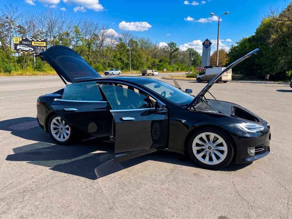 Tesla model s 90