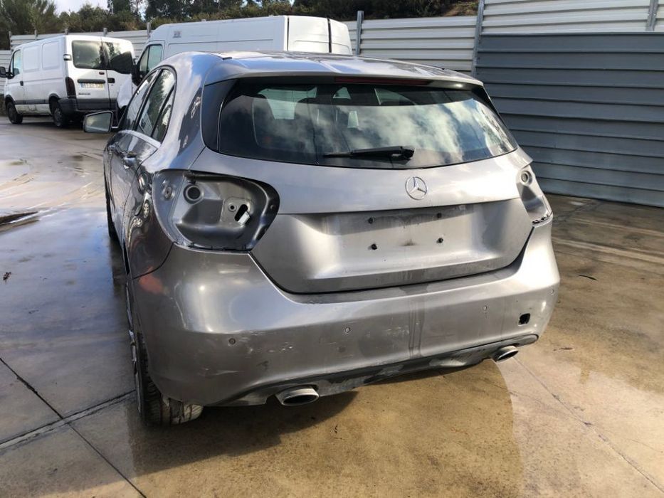 MERCEDES A 180 (W176) 1.6  122CV DE 2014 PARA PEÇAS