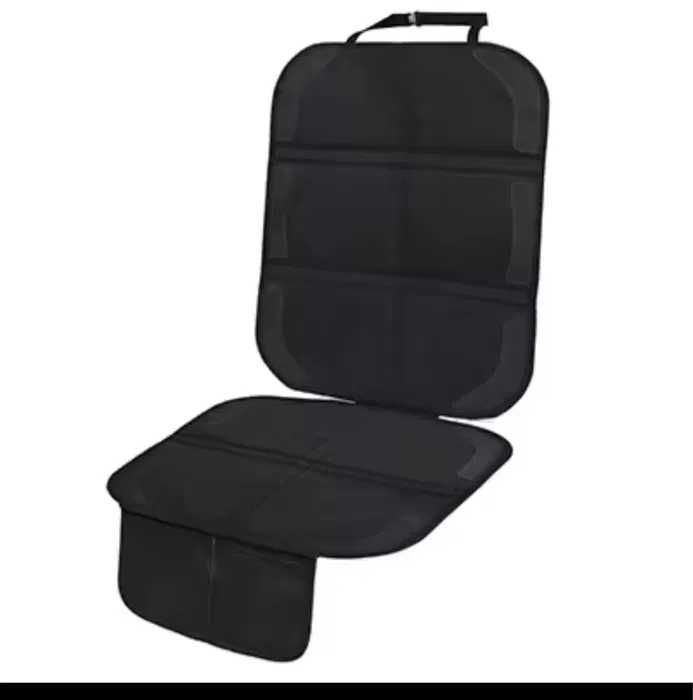 Nakładka ochronna na fotel. Ochraniacz pod fotelik