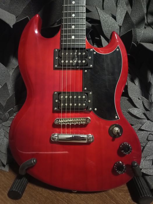 Електрогітара Harley Benton dc200 (чехол, ремінь, провід)