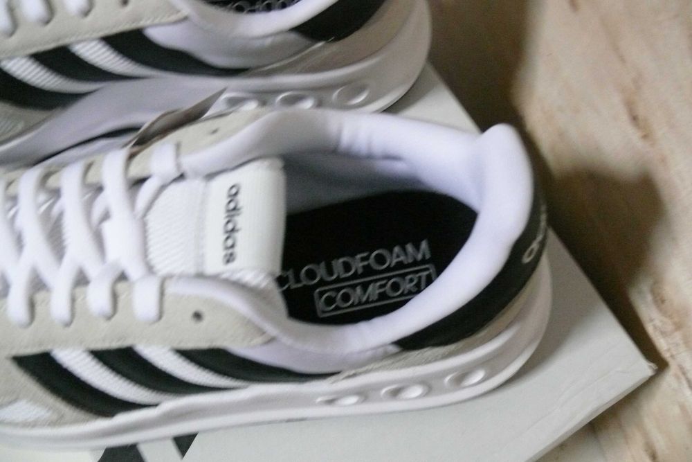 Tênis Adidas Run 84