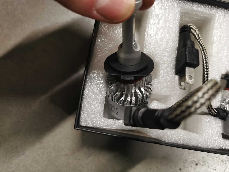 Żarówki samochodowe H7 LED