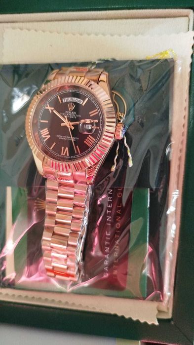 Rose Gold Rolex Novo com acessórios e garantia