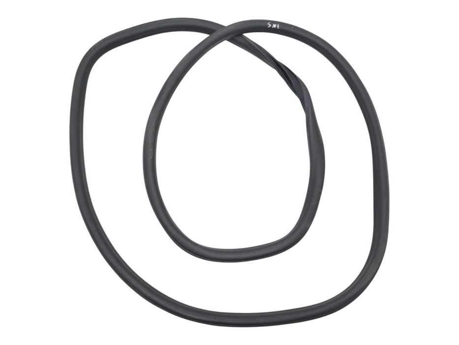 Ущільнювач дверей задній лівий правий OPEL INSIGNIA 2017-2022 13463941