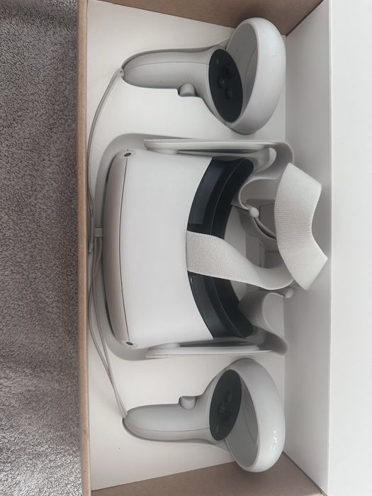 Oculus quest 2 z aktywnym śledzeniem rąk