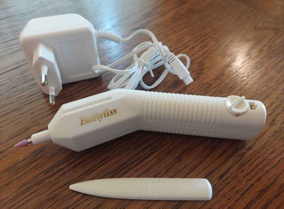 Mini frezarka do manicure Babyliss