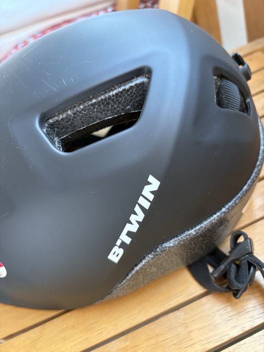 Kit completo de ciclismo (Capacete, mala, bomba de água)