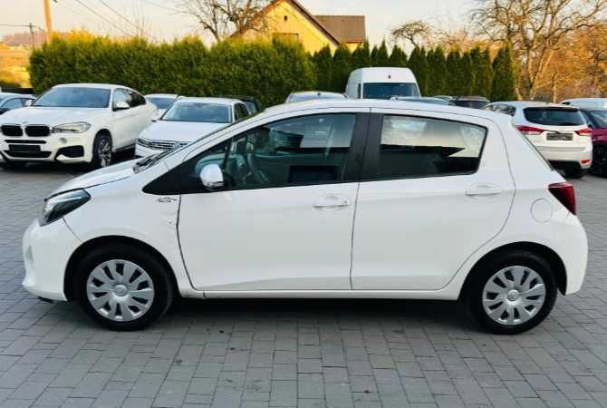 Бампер тойота ярис 3 IV разборка toyota yaris 3 запчасти ярис кросс