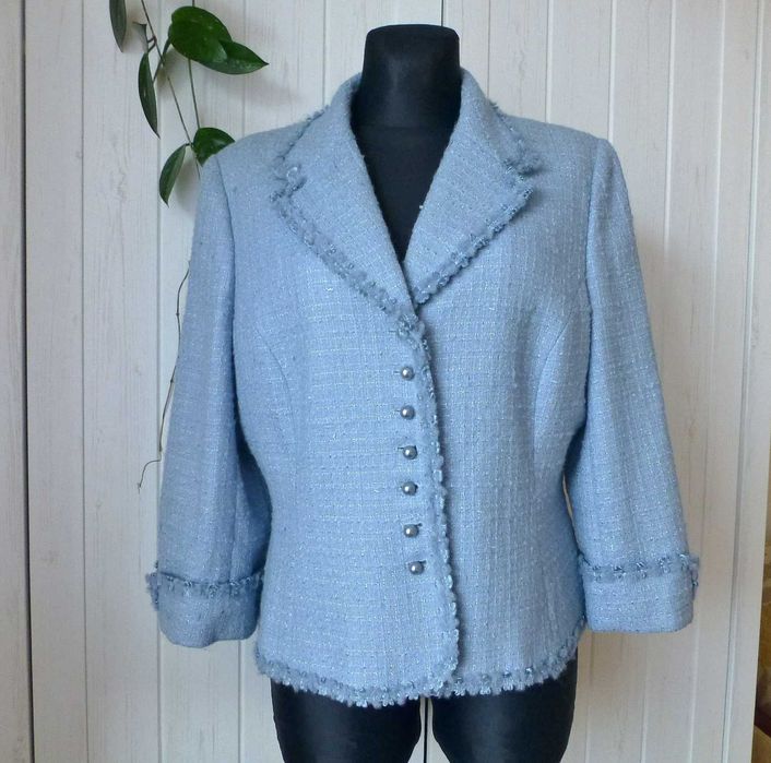 Viyella lekki krótki żakiet z przędzy boucle z rękawem 3/4 44