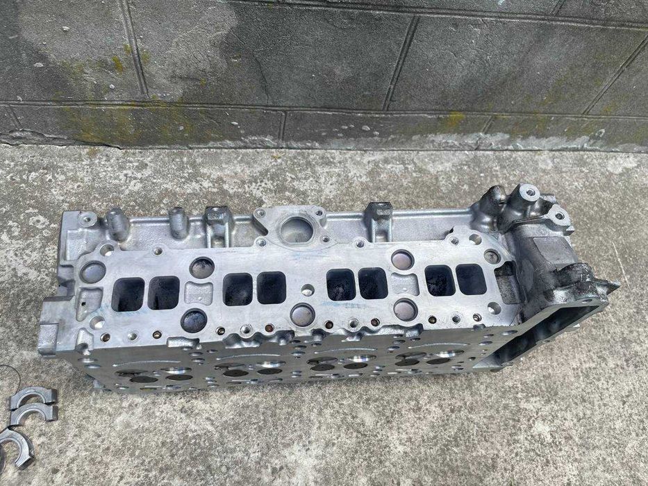 Головка двигуна Mercedes Om651 ГБЦ двигателя мотора W639 W212 W446 Sprinter 906