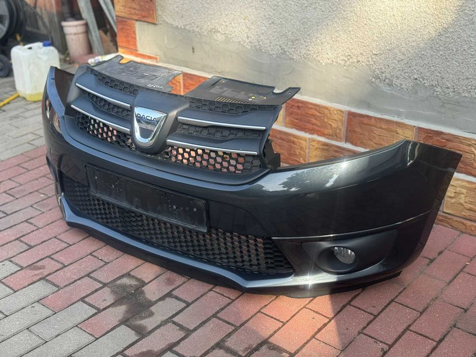 Zderzak kompletny przód Dacia Logan 2013