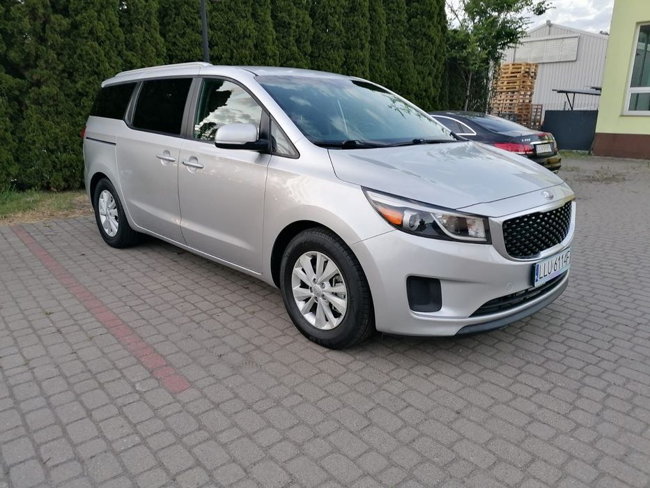 Kia Sedona 3.3 V6 | Automat | 2017 | 7 osób | fotele kapitańskie