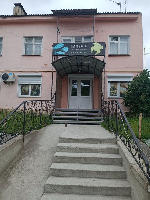 Продам приміщення під магазин