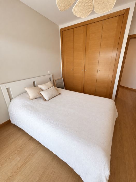 Cama casal IKEA