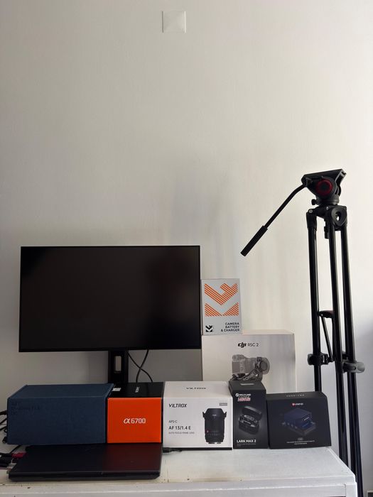 Sony a6700 completo