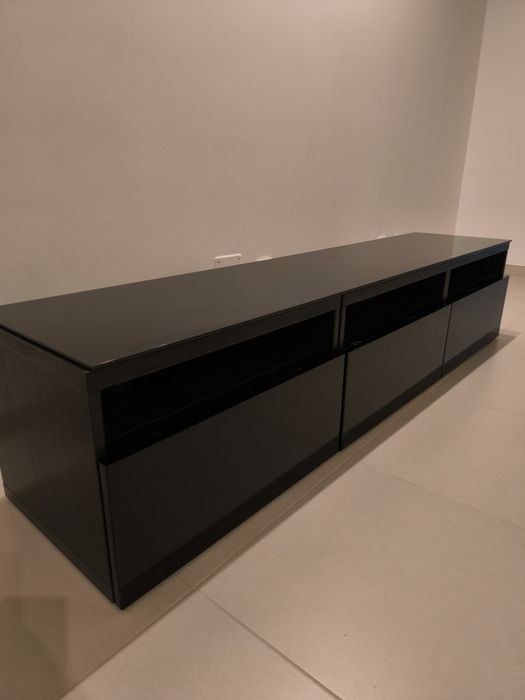 Móvel TV preto c/vidro fumado