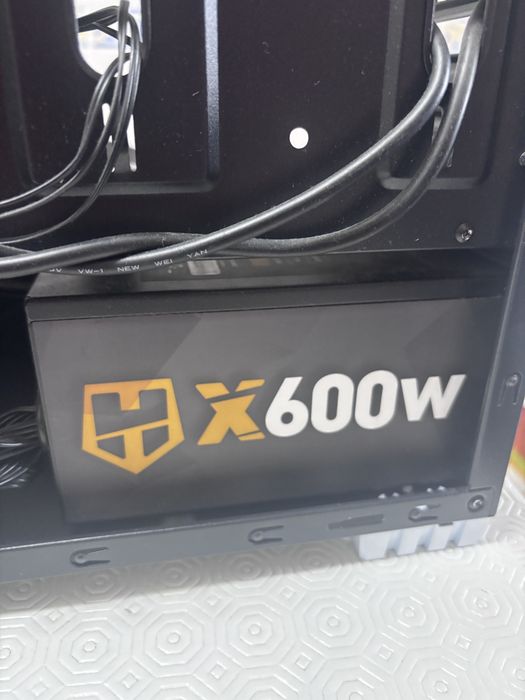 Fonte de alimentação Nox Hummer 600w 80 Plus Bronze