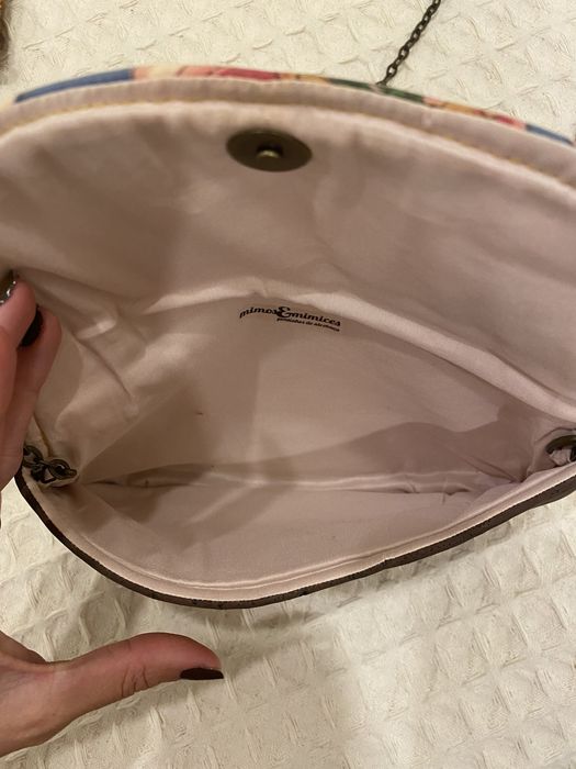 Mala de tecido e cortiça