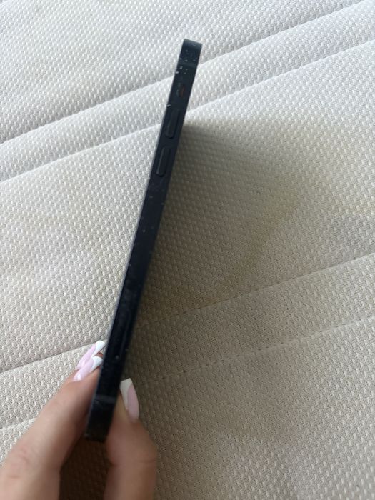 Iphone 12 uzywany