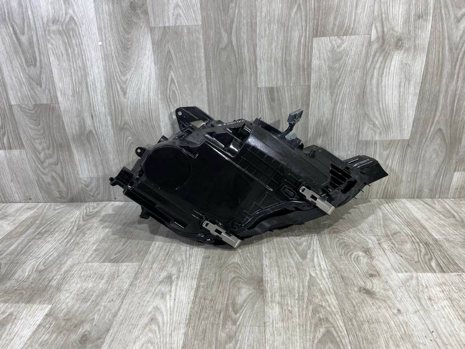 Фара передняя левая Volvo XC60 2 / 2021 - 2025 г. \ 32420424