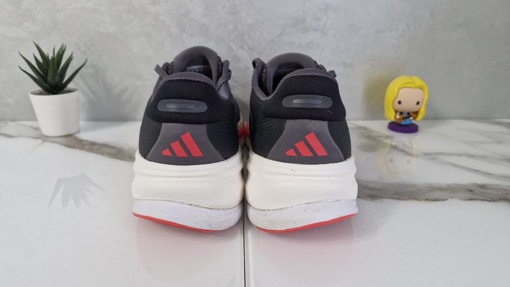 Крлсівки Adidas Supernova.Розмір 46