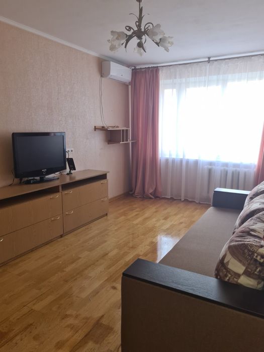 Оренда 1 кім Виноградар 34м2 Пр. Гонгадзе 32з Ретровіль Правди