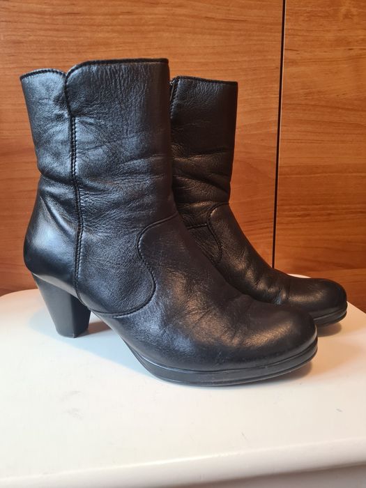 Ryłko botki skórzane r.38